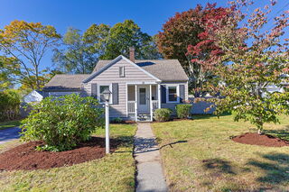 Photo of real estate for sale located at 33 Buzzards Bay Avenue Buzzards Bay, MA 02532