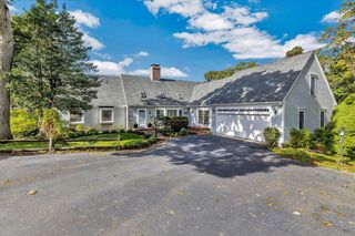 Photo of 4 Maureens Way Dennis Village, MA 02638