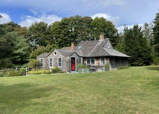 Photo of 10 Dan'ls Way West Tisbury, MA 02575