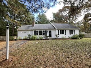 Photo of real estate for sale located at 18 Sandy Valley Road Marstons Mills, MA 02648