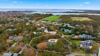 Photo of 10 Peases Point Road Edgartown, MA 02539