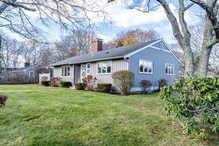 Photo of 142 Chestnut Street Hyannis, MA 02601