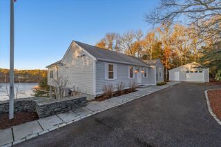 Photo of 162 Main Street Osterville, MA 02655