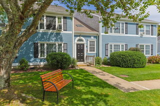 2 Englewood Drive Image
